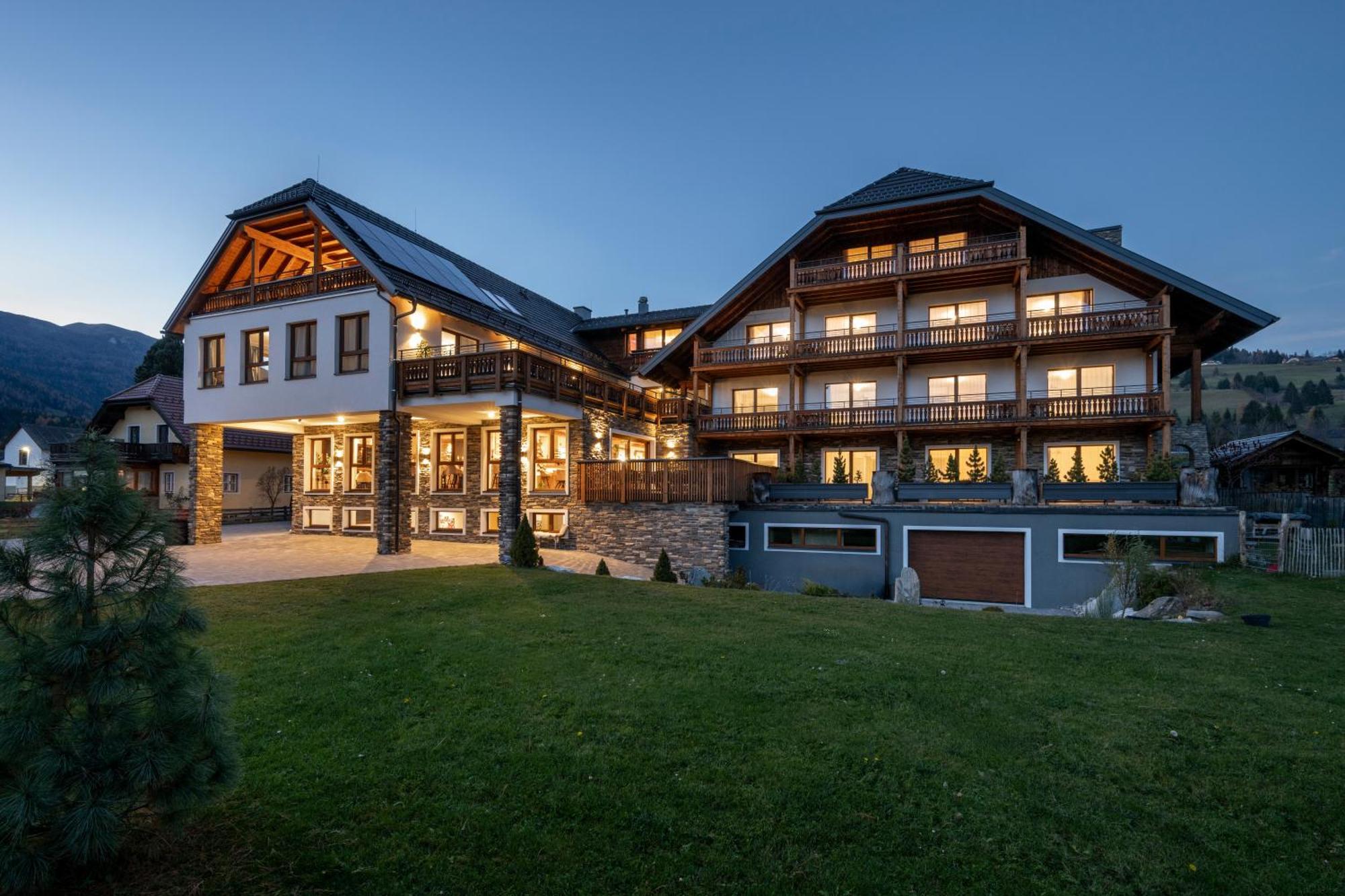 Hotel Haus Lungau 毛特恩多夫 外观 照片
